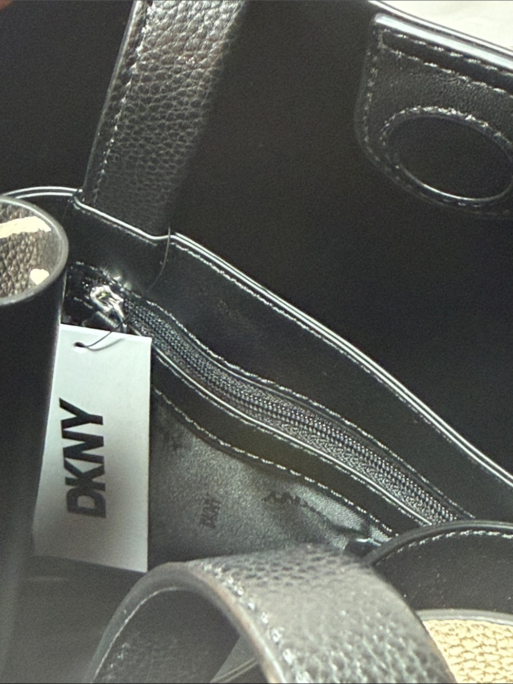 DKNY Black & White Graffiti New York Tote - Picture 6 of 7